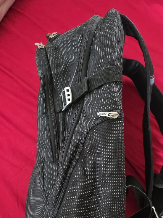 Thule Crossover Backpack - Picture 4 of 9